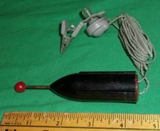 HEAREVER Novelty ROCKET SHIP/Missile CRYSTAL RADIO (1958)
