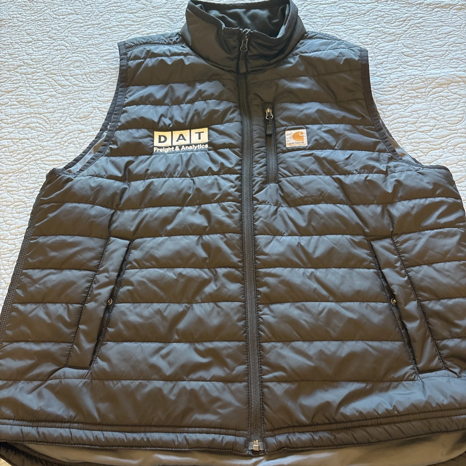 Carhartt Men's XL Rain Defender Relaxed Fit Lightweight Insulated Vest LOGO