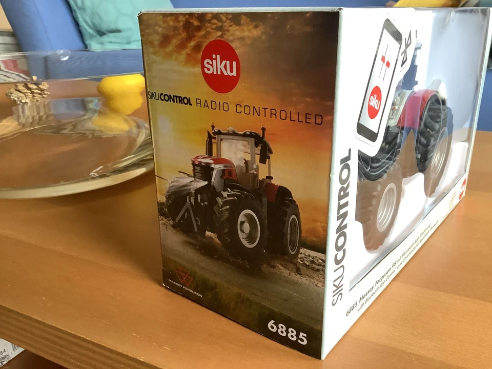Siku Control Massey Ferguson 9S mit Bluetooth-App-Steuerung NEU OVP 6885 - Bild 3 von 3