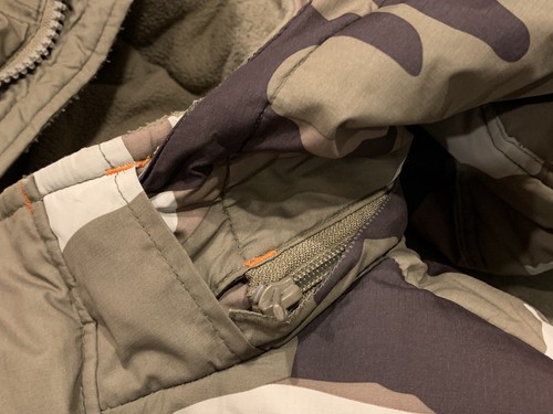 Giacca Camp Puff con cappuccio lavoro atletico ragazzo XS 4-5 tasca posteriore 2 tasche anteriori - Foto 5 di 5