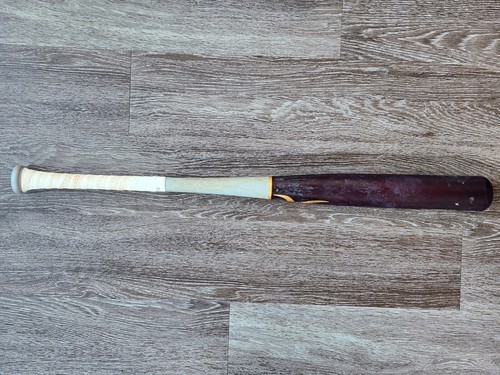 Carlos Correa Autographed Game Used Victus Baseball Bat 2024 Astros - Beckett - Picture 4 of 10