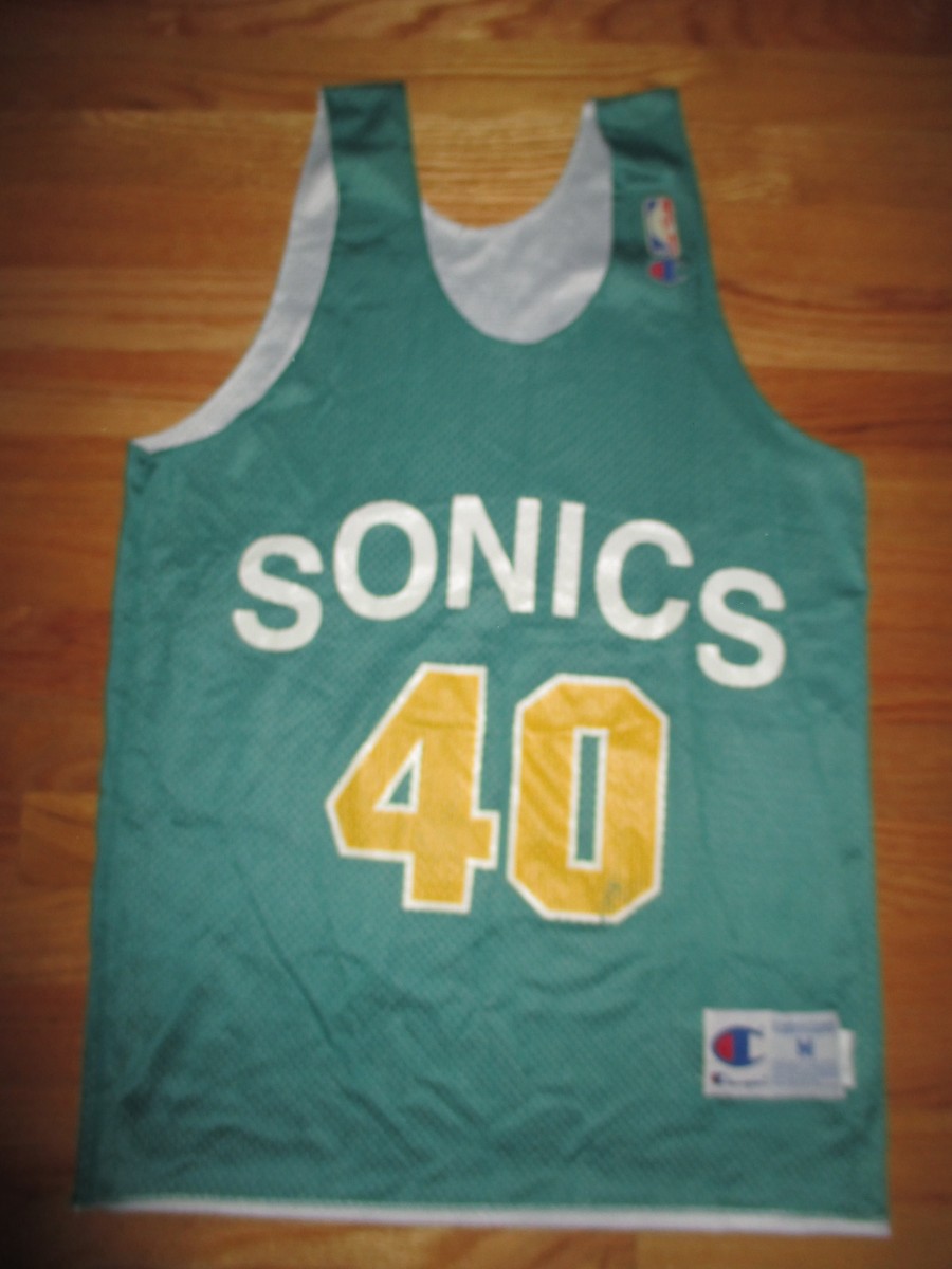 Champion SHAWN KEMP No. 40 SEATTLE SUPERSONICS (MED) Jersey