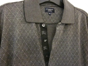 gray burberry shirt