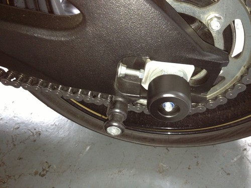 SUZUKI GSX-S 1000 GX+ 2024-2025 PROTECTOR DE CHOQUE AHORRADORES DE HUSILLO TRASERO DISCOS PERILLAS - Imagen 6 de 8