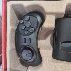 Boxed Sega Megadrive Console Mini Classic 80 Games 2 Wireless Controllers VGC