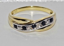 Zaffiro blu Half Eternity e diamante simulato incrociato in oro giallo 14k