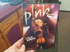 Pink: Live in Europe DVD, Edited Minty Disc