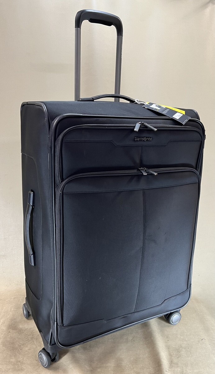 Samsonite Silhouette 17 Large Check-In Expandable Softside Spinner