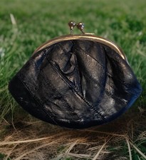 Vintage eelskin coin purse Kiss Lock Closure