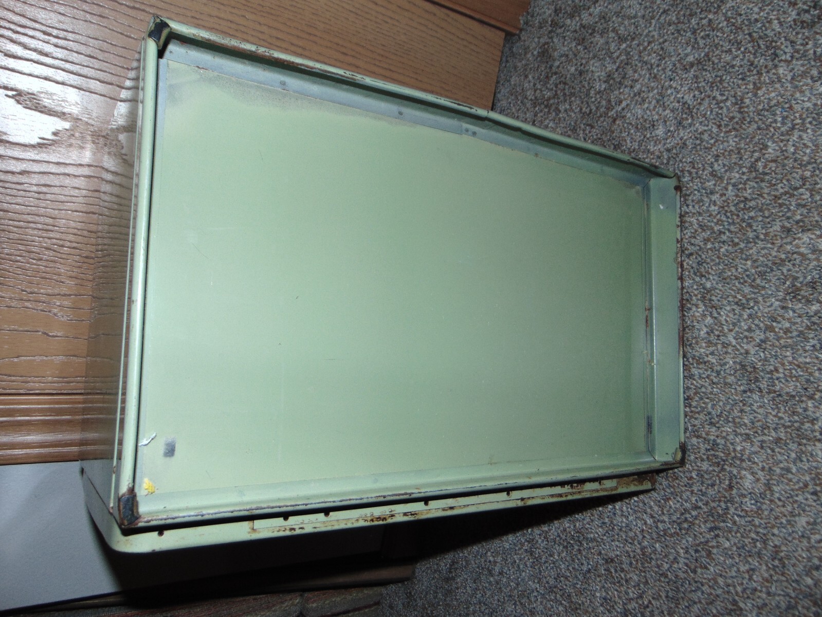 Vintage Mid Century Metal Lincoln BeautyWare Bread Box With Shelf