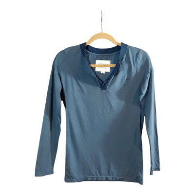 SONG Valerie Gregori McKenzie Long Sleeve Split Neck Top in Blue Women's Medium