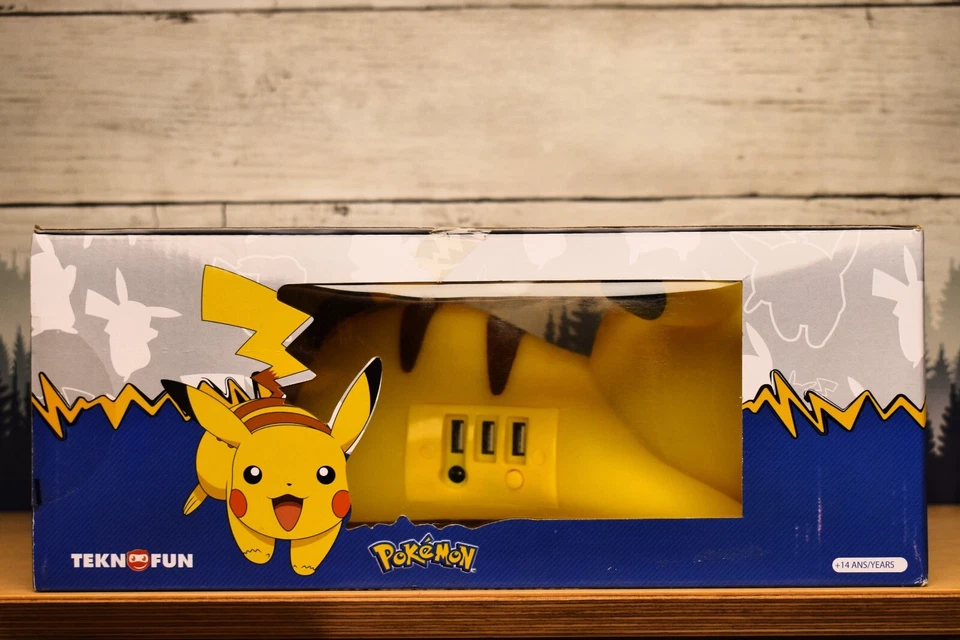 Pokemon Pikachu Induction & USB Charger Light Up Universal Rare Collectible NEW - Image 3 of 3