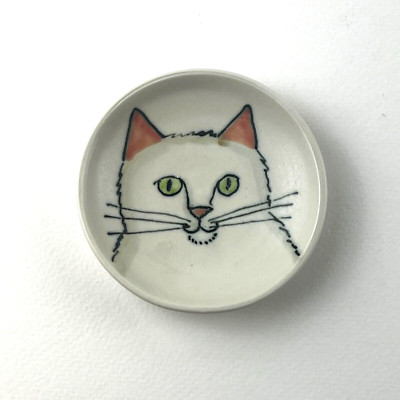 Tilla Rodemann Studio Pottery Plate White Cat Small Kitty Dish Hand Painted Art