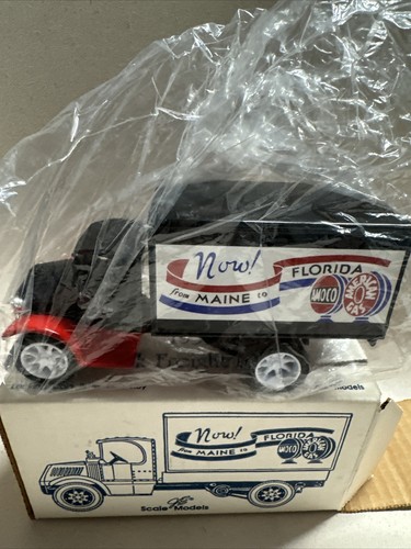 Mack Freight Amoco Bank Die Cast Limited #'d GF-8000 Motor Club EUC Ertl 1935 - Picture 2 of 10