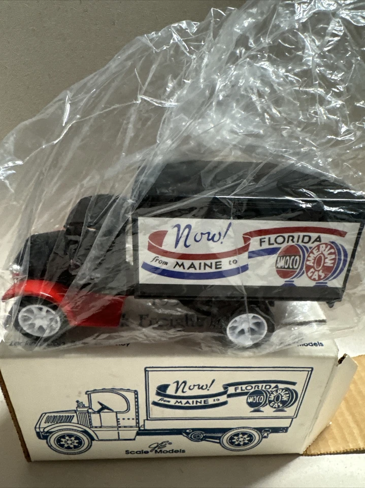 Mack Freight Amoco Bank Die Cast Limited #'d GF-8000 Motor Club Usado en Excelente Condición Ertl 1935 Foto 2 de 4