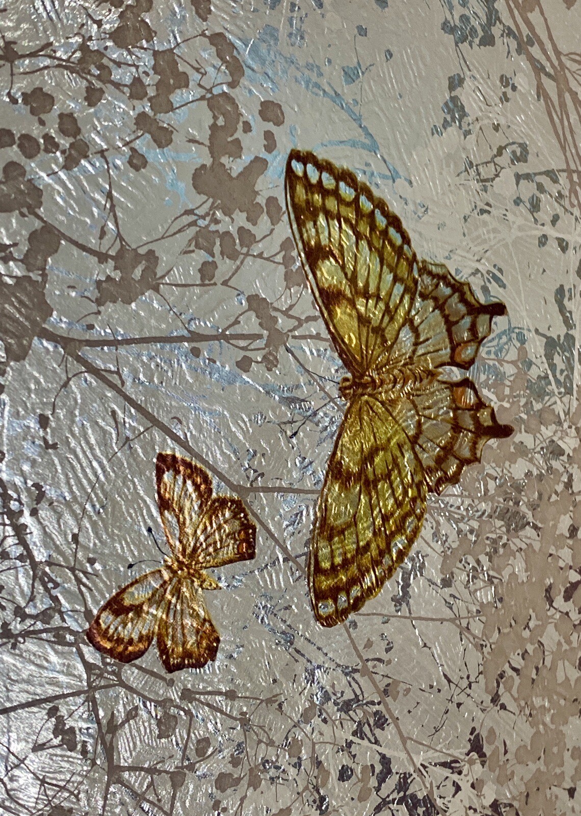 Vintage Sunworthy Textured Gold Metallic Butterfly Wallpaper PrePasted