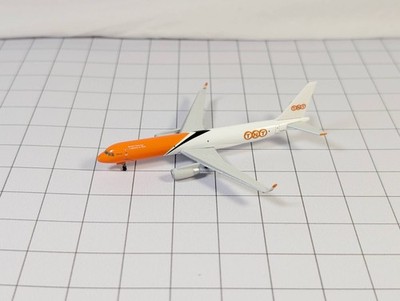 TNT AIRWAYS CARGO Tupolev Tu-204 Aircraft Model 1:500 Scale Herpa SU-EAJ