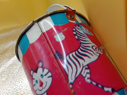 Chein Co Circus theme sand bucket pail metal vintage - Picture 9 of 9