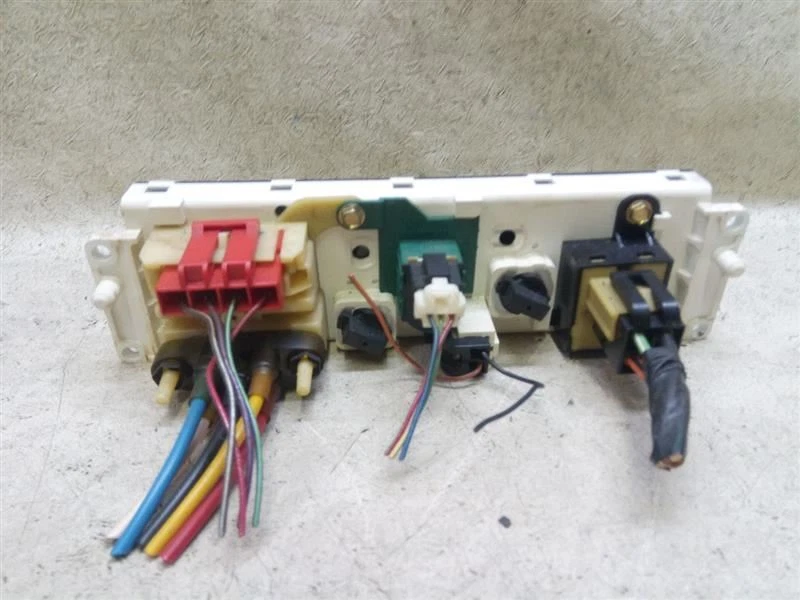 Control de temperatura para 98-11 FORD CROWN VICTORIA VIC d59-200246 Foto 4 de 4