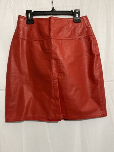 Mini jupe arrière vintage en cuir véritable rouge Winlit, 5/6, 25 W 18 L (XS ou 2) - Photo 1/11