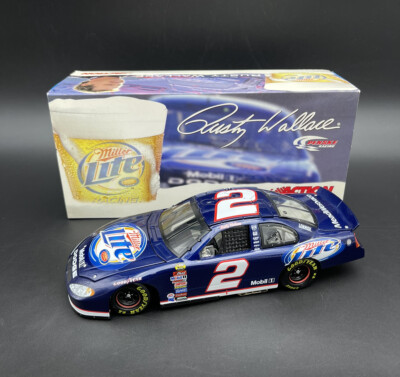 Rusty Wallace #2 Miller Lite 2004 Intrepid Club Car 1/24 NASCAR
