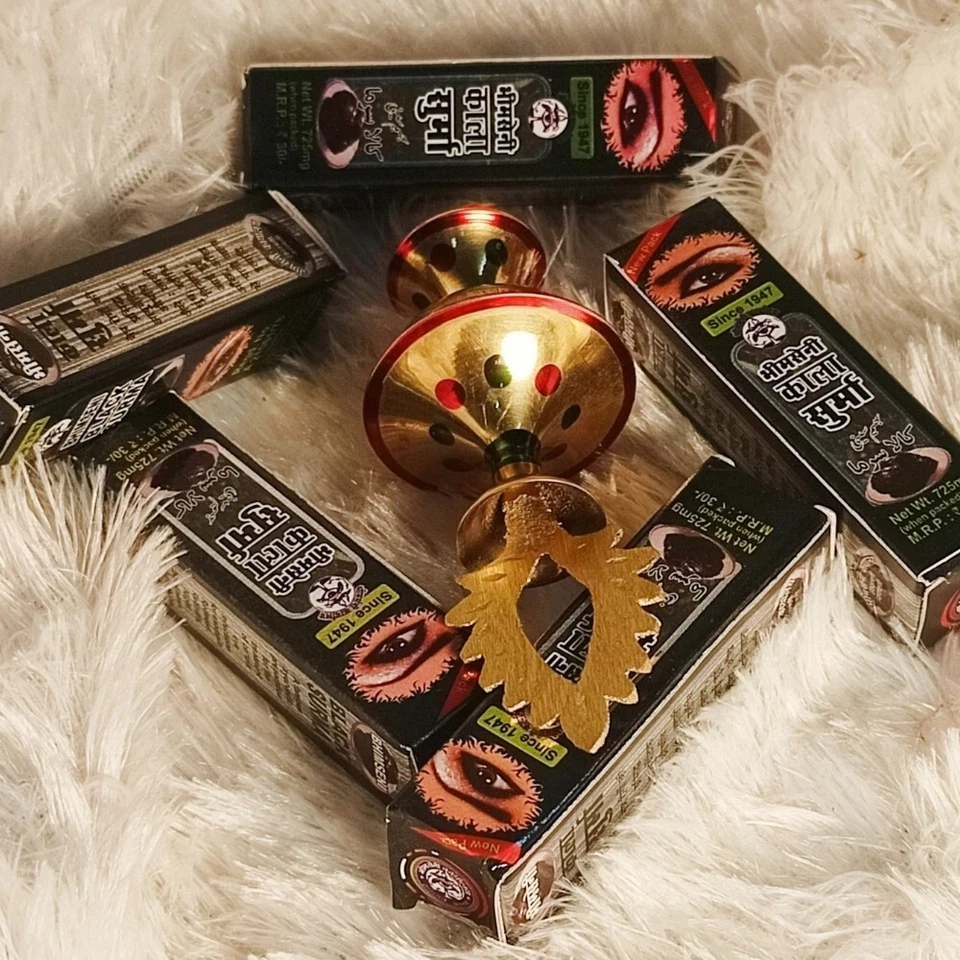 Authentic Kohl Al Athmad Kajal – 100% Natural Ithmid Eyeliner Powder (Black) - Image 3 of 4