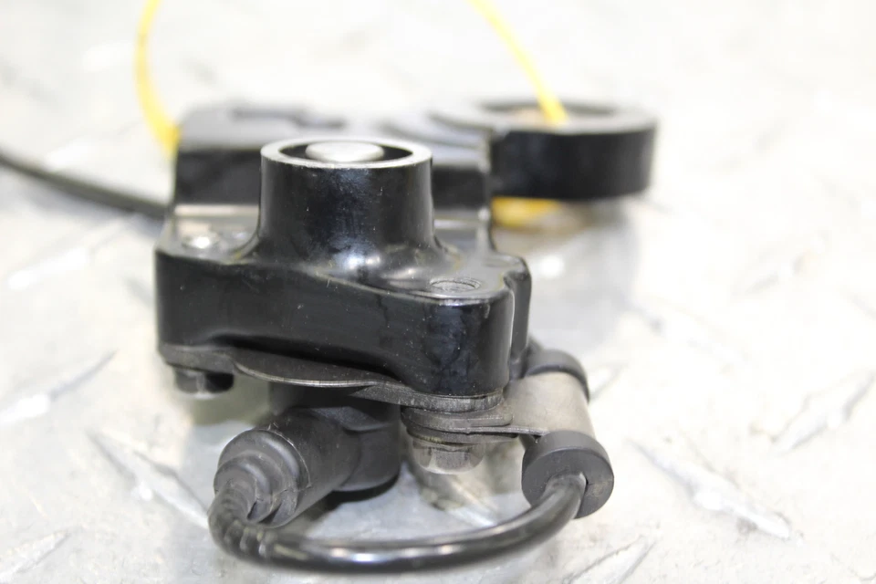 Triumph Rocket III 2014 Roadster sensor de freno ABS delantero Foto 4 de 4