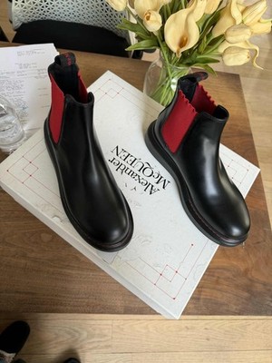 NIB Alexander McQueen Hybrid Black/Red Leather Chelsea Boots Size 37 new 
