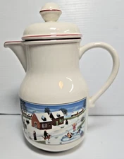 Villeroy & Boch Naif Christmas 4 Cup Coffee Pot/Teapot Server 9-1/4" tall EUC