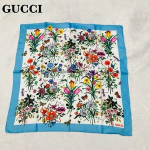 Foulard vintage GUCCI 100% soie motif floral et papillon fabriqué en Italie