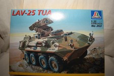 1:35 Italeri nr 263 LAV-25 TUA Tank Killer Oryginalne opakowanie Częściowo zabudowane luźne części