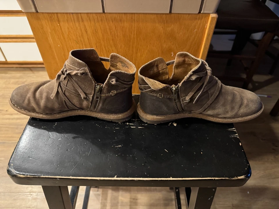 Born Tarkiln Zapatos Para Mujer Talla 9 Marrón Envejecido Gamuza Tobillo Lateral Cremallera Botas Foto 2 de 4