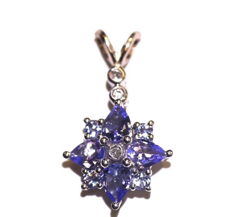 10k white gold .08ct SI2 H diamond sapphire tanzanite pendant 1.2g ladies