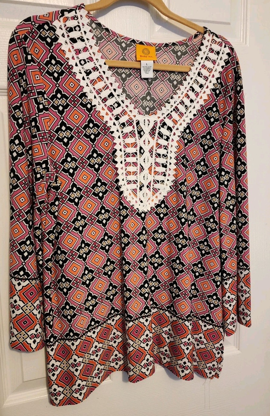 RUBY RD  Soft Stretchy Eastern Promise V Neck Cro… - image 8