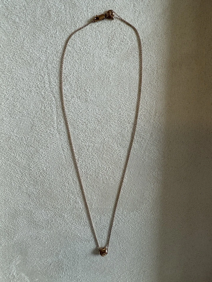 Collar corazón Nura de Monica Vinader. Vermeil oro rosa 18k - usado Foto 2 de 3