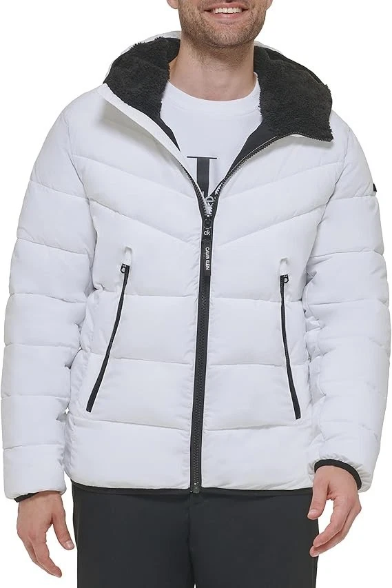 Calvin Klein Men's Hooded & Quilted Packable Jacket Size Large New With Tags!
Opens in a new window
