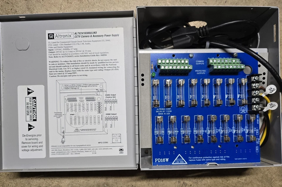 Altronix Camera Power Supply (ALTV2416300ULM3) w/Power Cable. CLEANED TESTED  - Image 3 of 3