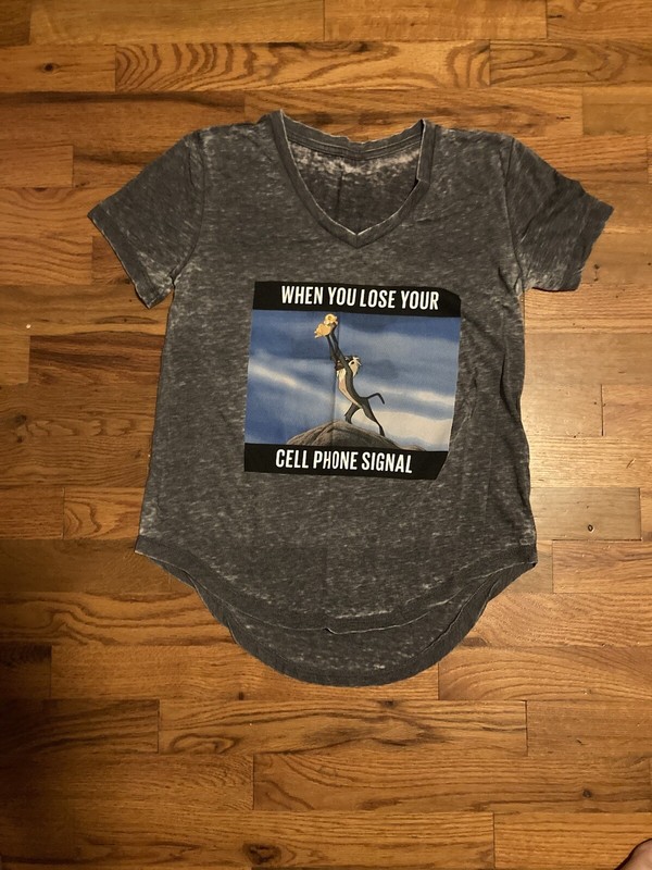Lion King When You Lose Your Signal cell phone gray graphic tee shirt small