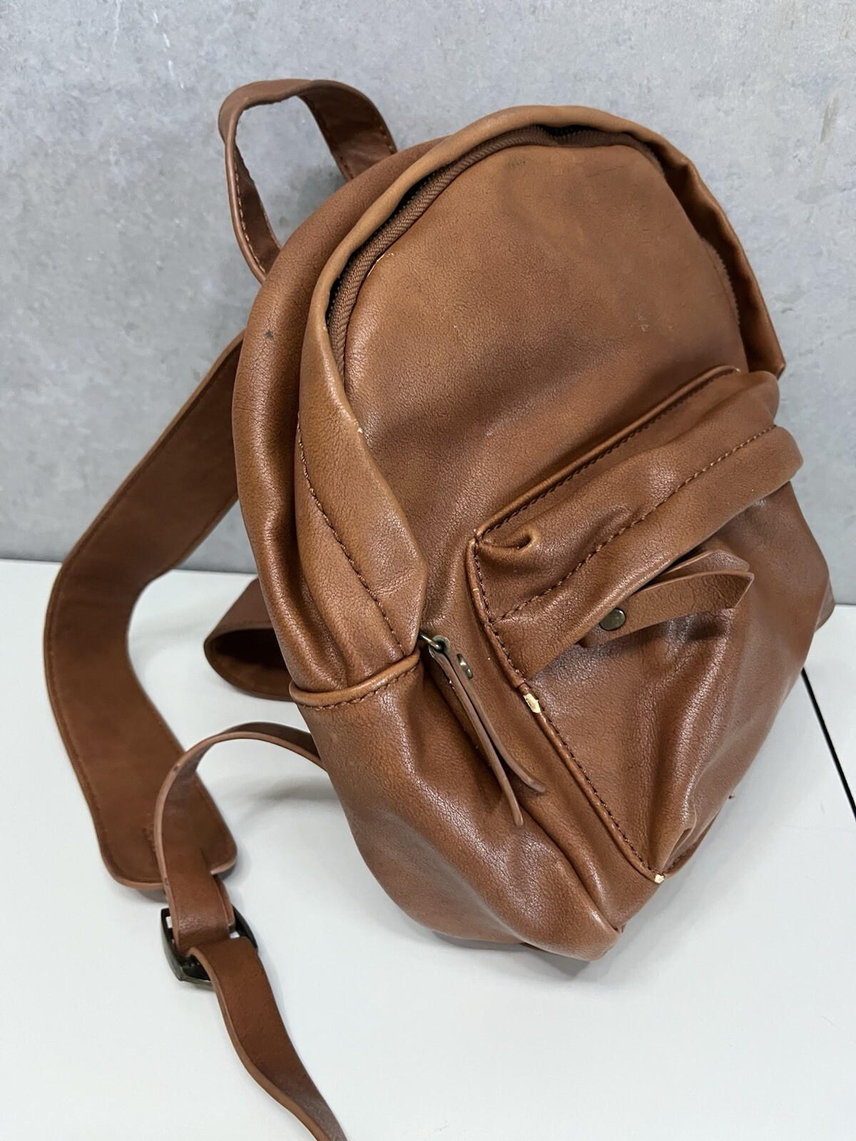 Universal Thread Women's Mini Backpack Style Faux… - image 2