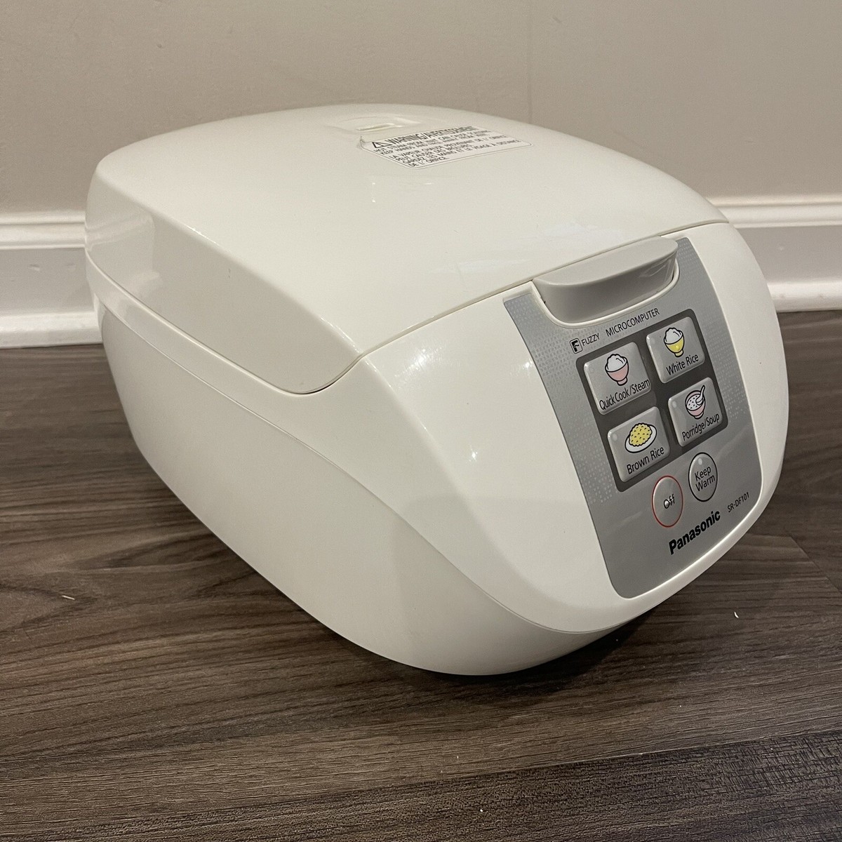 [超美品]Panasonic 炊飯器 SR-DF101 3.5合 超美品]Panasonic 炊飯器 SR-DF101 3.5合 Panasonic® Sr-df101