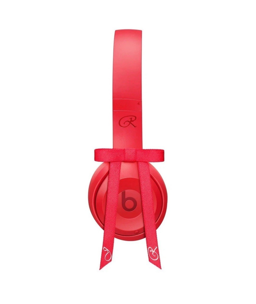その他 Beats Solo 4 JENNIE Special Edition Beats Solo 4 JENNIE Special Edition are as vivid as her album!