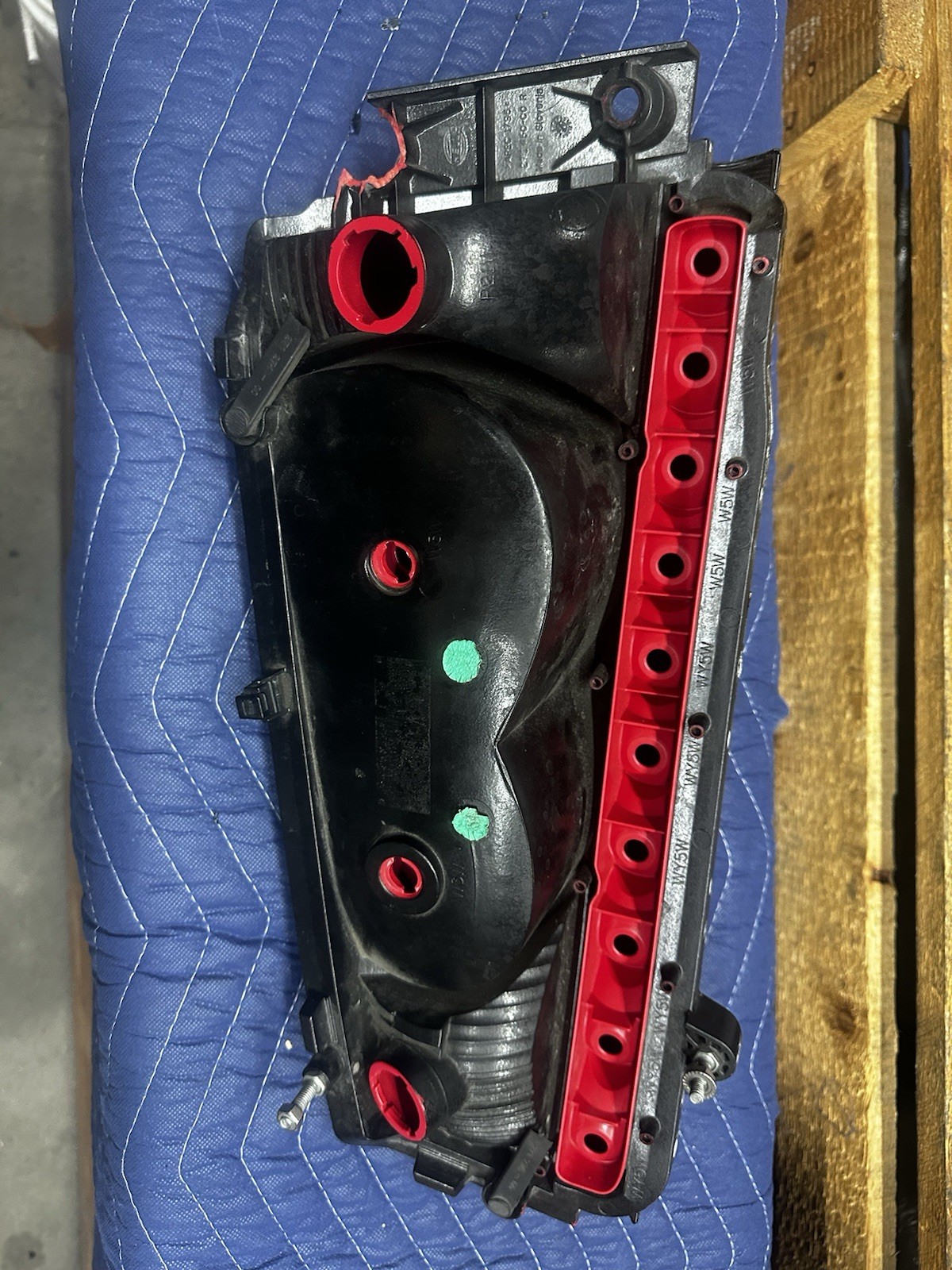 Lamborghini Murcielaog Lp-640 OEM Tail Light ( Tinted ) ( 410945095D ) (damaged)