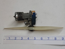 Vintage McCoy 19 R/C Model Airplane Engine with 9" Plastic Prop Untested