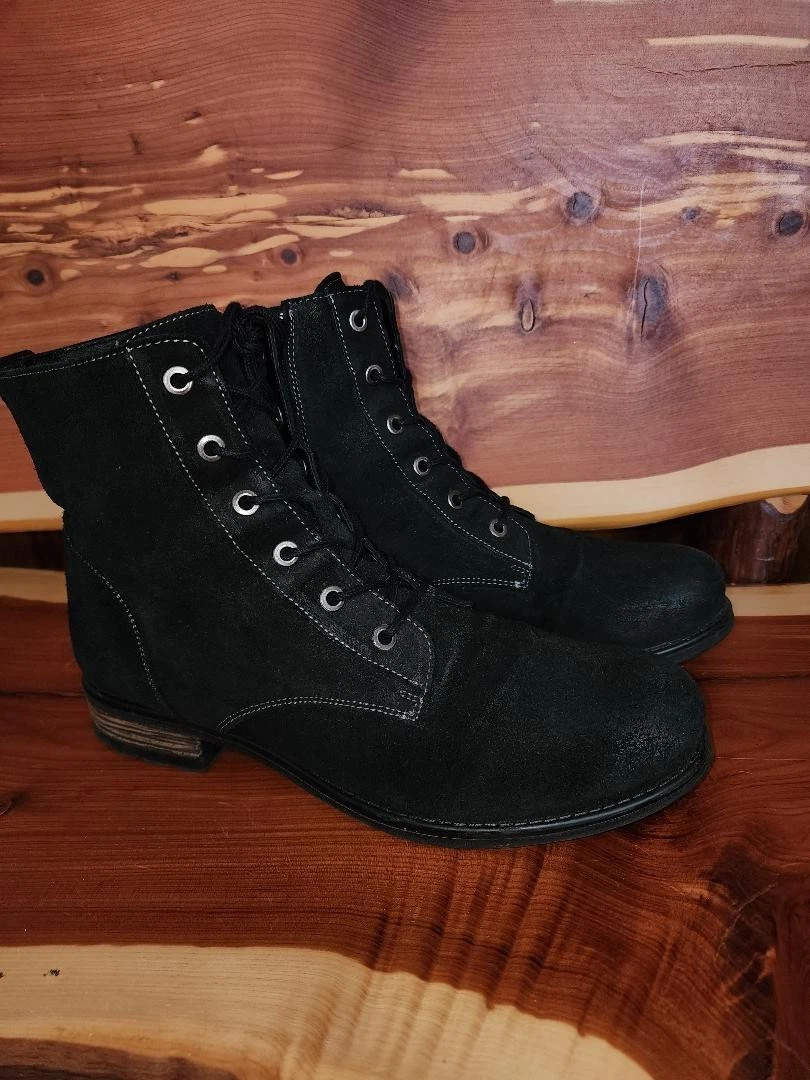 Taos BOOT CAMP Black Suede Rugged Combat Boots Womens Lace Up Zip 40 9-9.5 NICE!