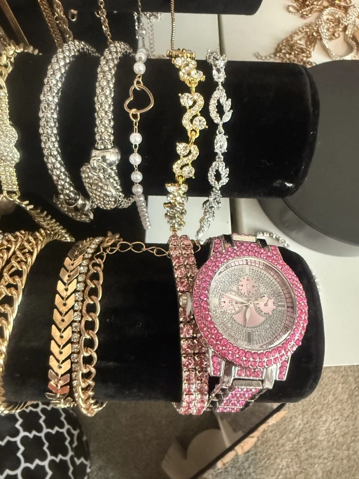 Over 250 Pieces of Jewelry — Earrings, Bracelets, Necklaces, Anklets & Sets - Image 3 of 4