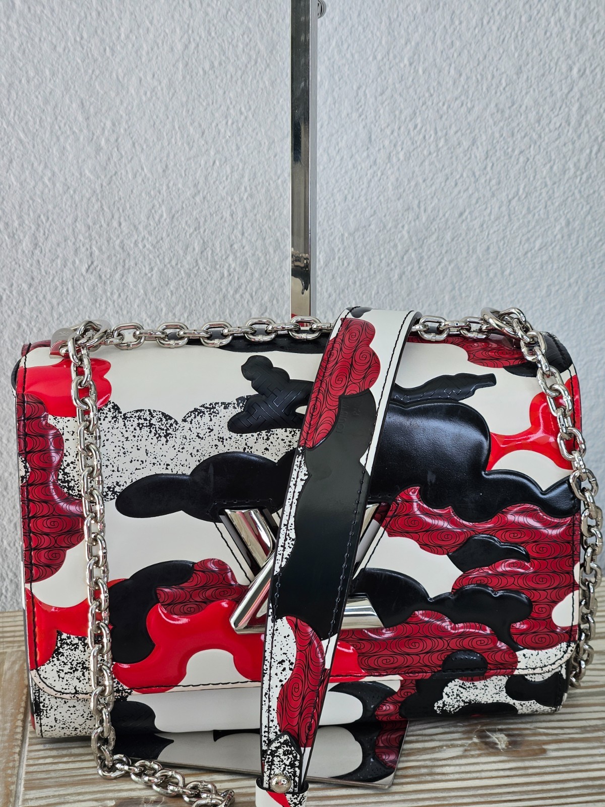 Louis Vuitton Twist MM Patchwork Waves Cruise Col… - image 12