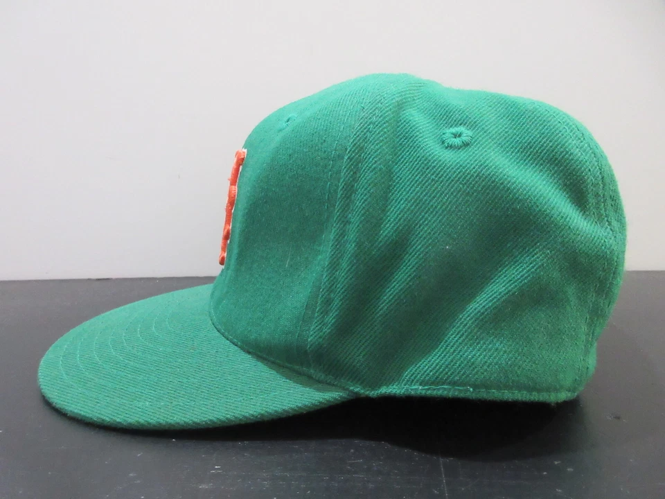 Gorra ajustada de béisbol de los Mets de Nueva York para hombre 7 3/8 Día de San Patricio Cooperstown Foto 3 de 4