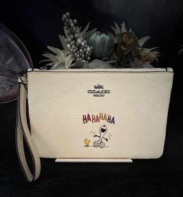Coach X Peanuts Corner Zip Wristlet