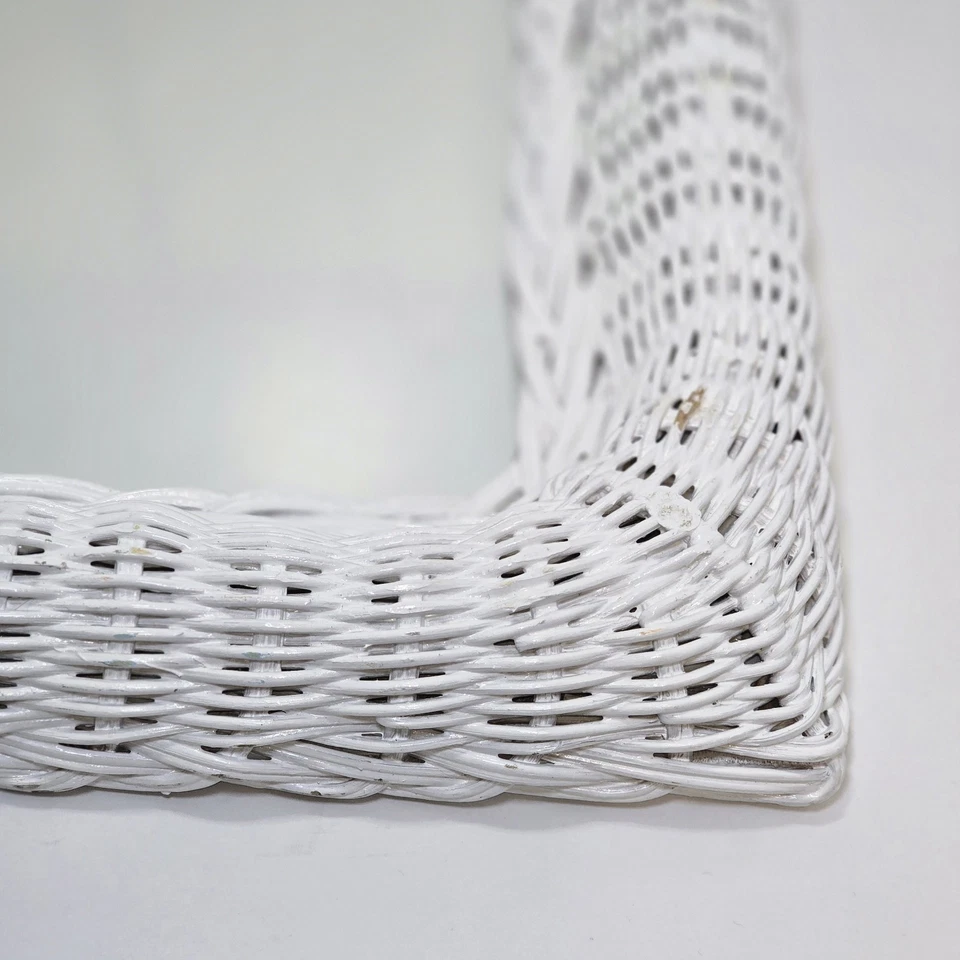 Espejo de pared de mimbre blanco casa de campo costera boho shabby chic 18"x24" Foto 3 de 4