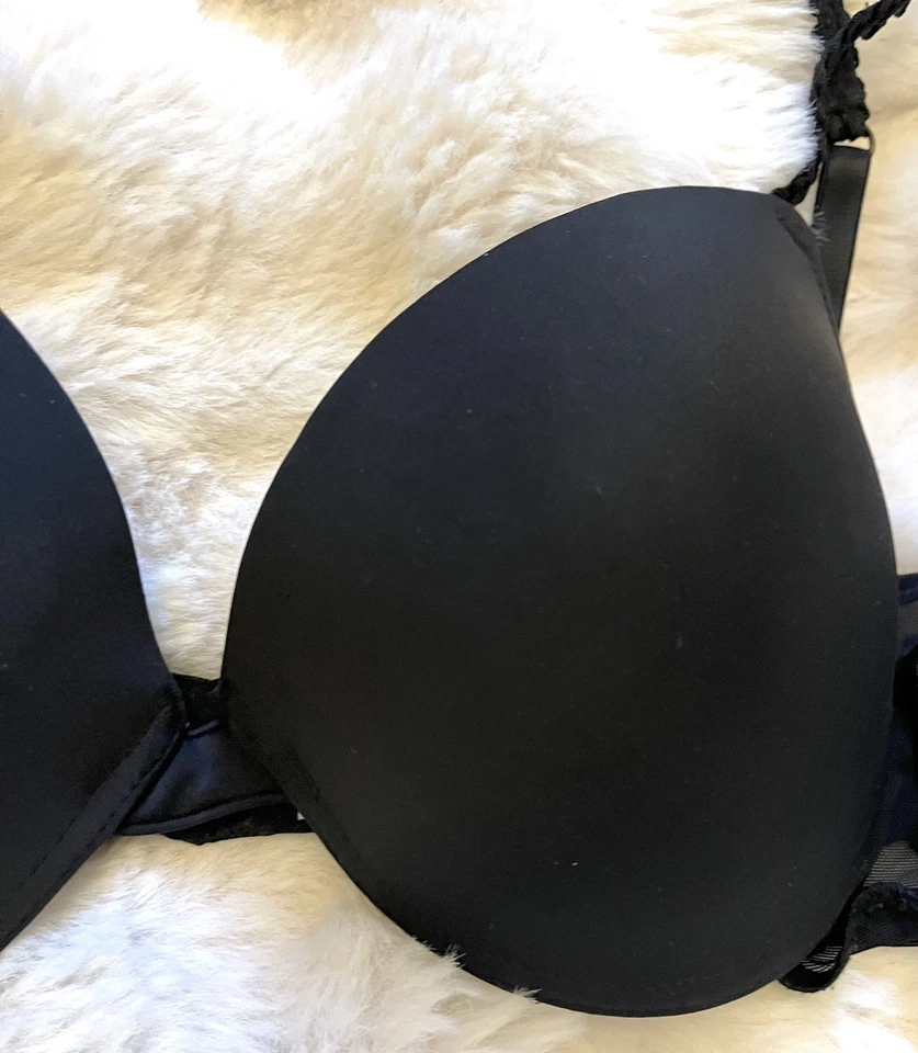 Beautiful New Look Underwired Padded Moulded Push Up Style Bra - Size 36B - Image 2 of 4